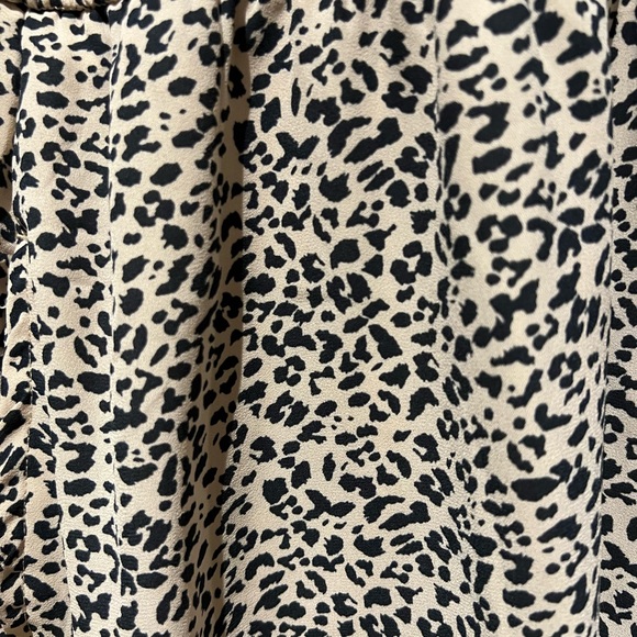 Women’s Abercrombie and Fitch Leopard Print Midi Dress - Picture 5 of 9